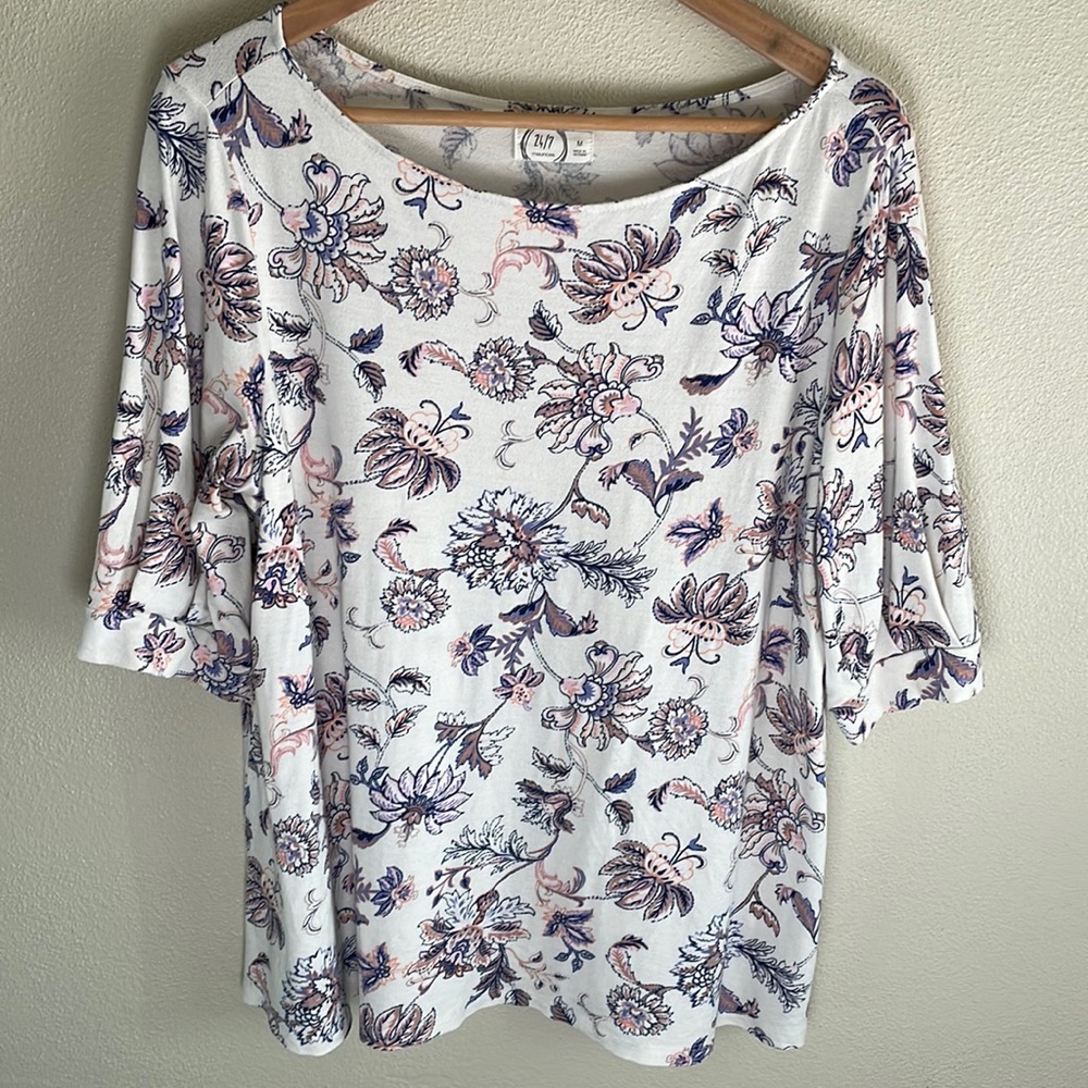 Maurices 24/7 paisley print women’s short sleeve top | size medium